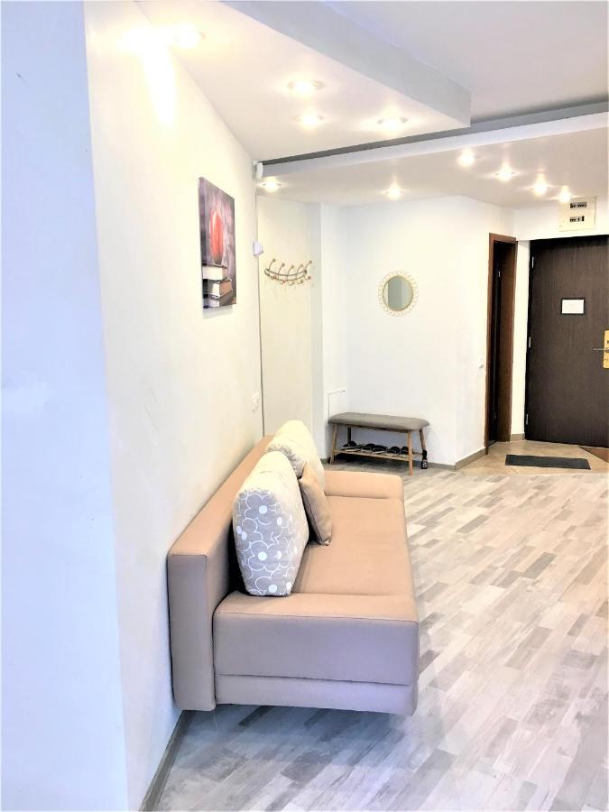 Large Apartment in Ultra-Central Location Braşov Esterno foto