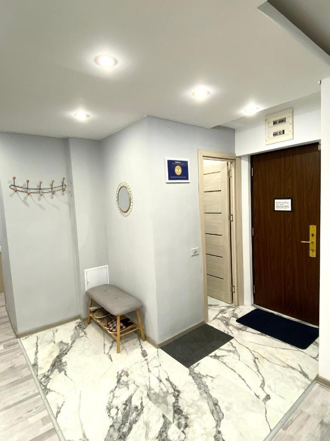 Large Apartment in Ultra-Central Location Braşov Esterno foto